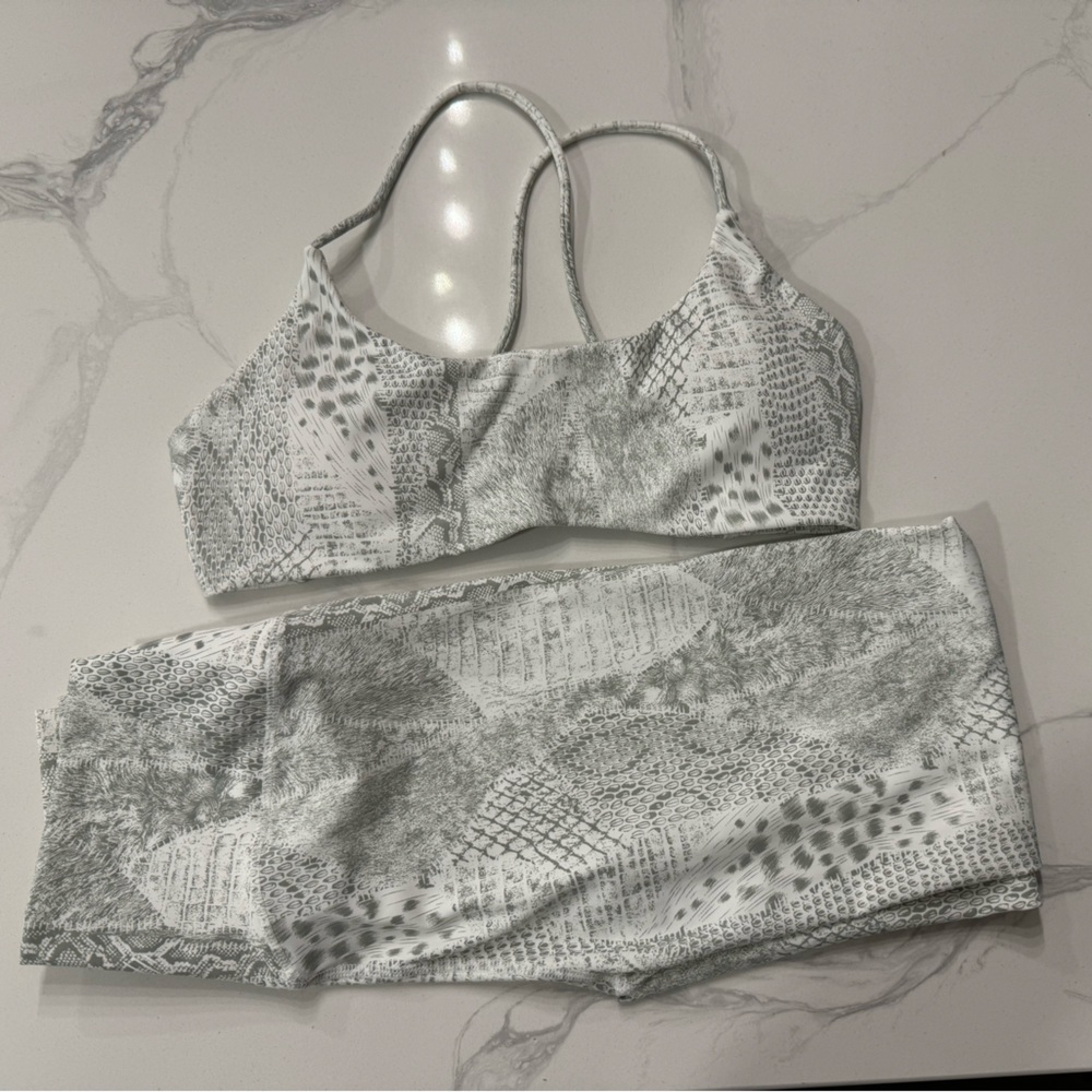 Sports bra and leggings set. Brand new never worn.